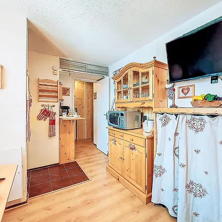 Soyouz Vanguard-108 By Interhome *