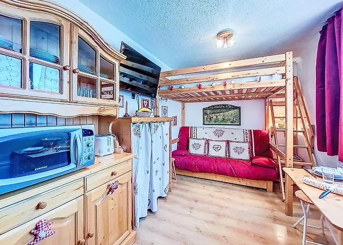 Soyouz Vanguard-108 By Interhome شقة لي كوربيه