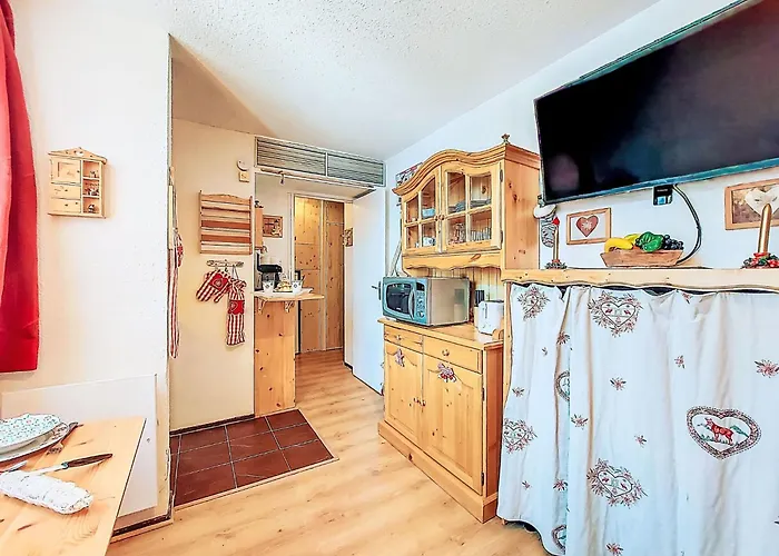 Soyouz Vanguard-108 By Interhome *